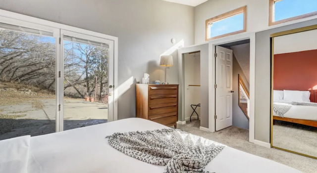Bear Creek Retreat, Buchen Sie Ferienhaus Hotels in Colorade Springs mit Parkplatz, Parkplätze