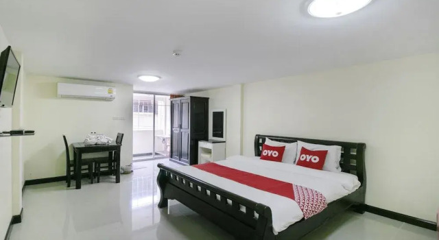 OYO 75390 Sunee Place Hotel
