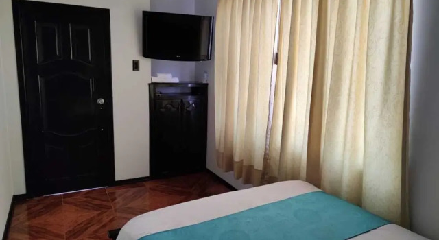 Номер Economy Hotel Santamaria en quito