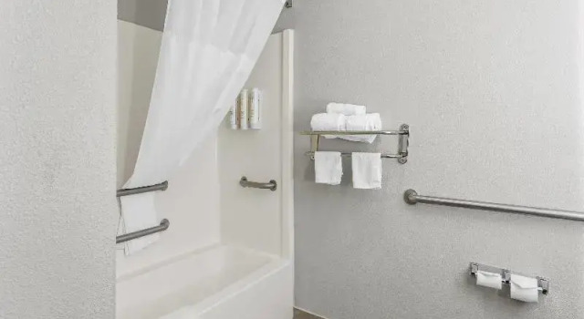 Standard Vierer Zimmer Clarion Pointe Jesup