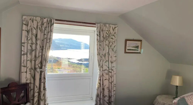 Little Cottage-village of Bunessan-sleeps4