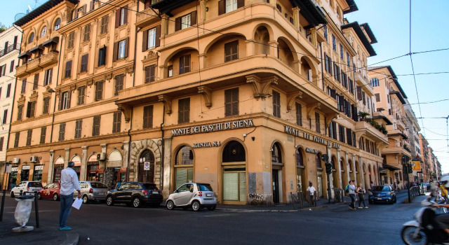 Ad Hoc Guesthouse