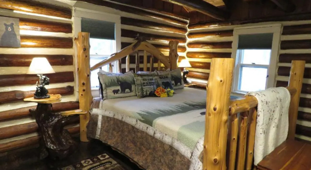 Tall Pines Inn, Забронировать Дом для отпуска Отели в центре Юрика-Спрингса с завтраком, отели в центре Юрика-Спрингса с завтраком