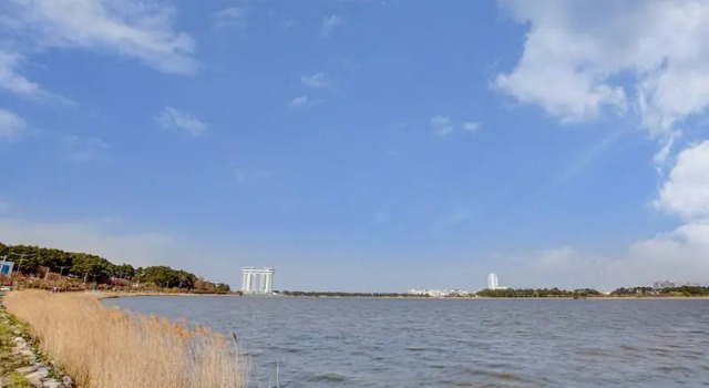 Gangneung Gyeongpo Sea Travel Pension (Riverview), Boek Hotel Hotels in Gangwon-Do met parkeren, Parkeren