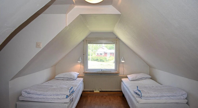 Stunning Home in Ystad With 2 Bedrooms, Rezerwuj Hotel Hotele w Lagos z parkingiem, Parking