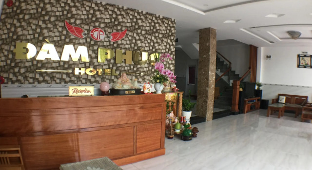 Dam Phuc Hotel, Забронировать Отель Отели Дананга муниципалитета с парковкой, Парковка