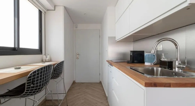 Люкс с балконом King George suites