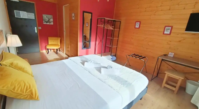 Двухместный номер Standard с балконом Hotel Plein Soleil