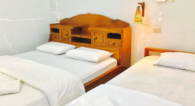 Трёхместный номер Superior с балконом ห้วยน้ำรินรีสอร์ท The Creek Garden Resort