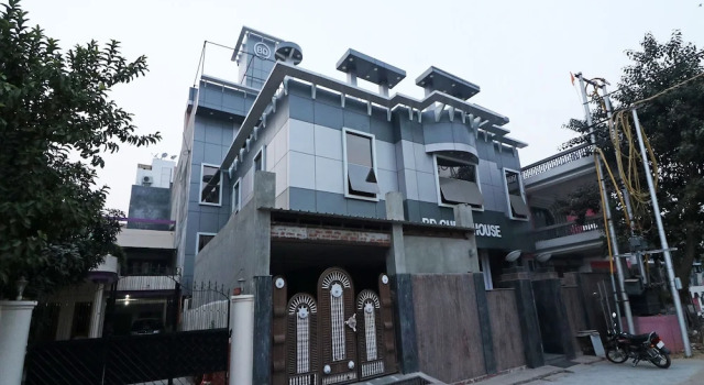 OYO 23721 Bd Guest House