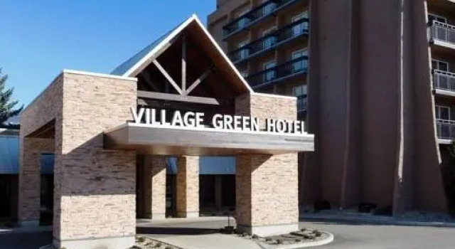 Полулюкс Deluxe Divya Sutra Plaza and Conference Centre, Vernon, BC
