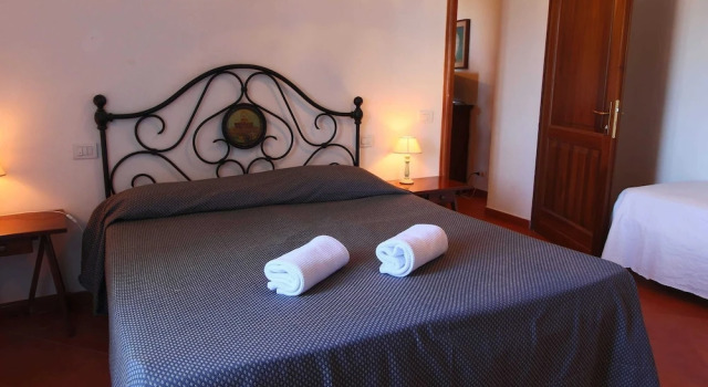 Коттедж Splendid Farmhouse in Gualdo Cattaneo with Hot Tub