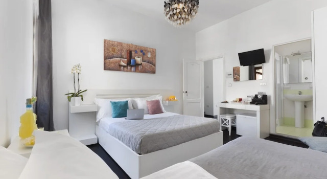 Трёхместный номер Standard с балконом Hotel Herculaneum