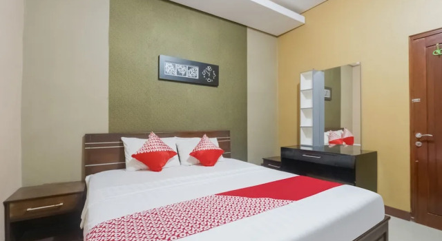 D'waru Homestay Syariah by OYO Rooms