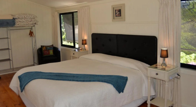 Allambie Cottages - Villa 1, Book Villa Bright 