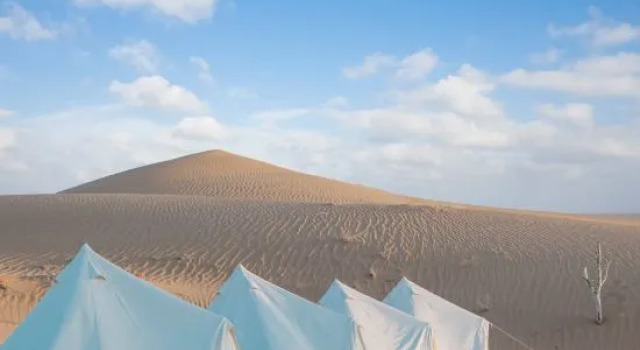 Chenxing Yesu Desert Stargazing Camping Hotel, Buchen Sie Campingplatz Camping & Glamping in Zhongwei, Campingplatz