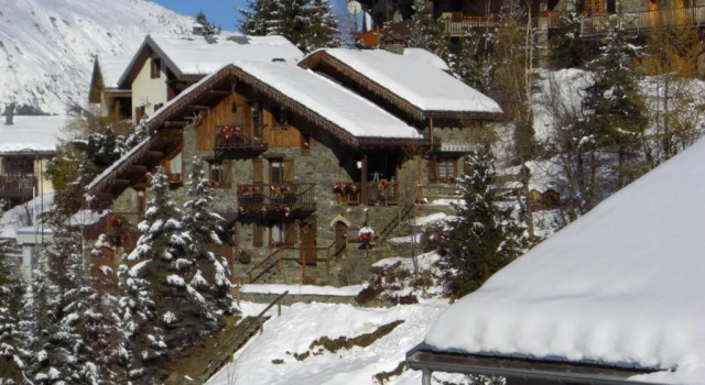 Апартаменты Appartement cosy pour 4 personnes en chalet de pierres