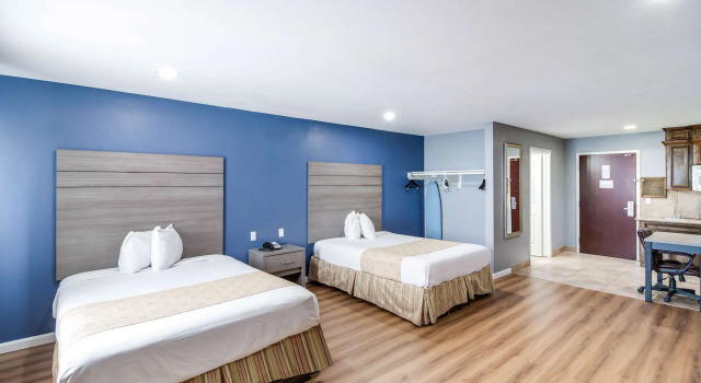 Neljän hengen Sviitti Rodeway Inn & Suites Port Arthur - Groves