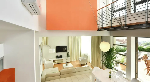 Swanky Villa in Makarska With Sauna, Jacuzzi & Mountain Views