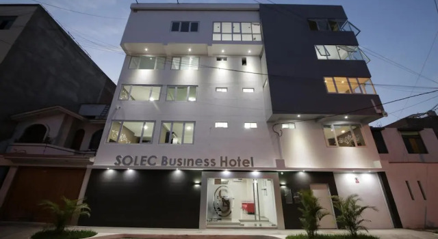 Hotel Solec, Забронировать Отель Отели Ламбайеке с завтраком, Завтраки