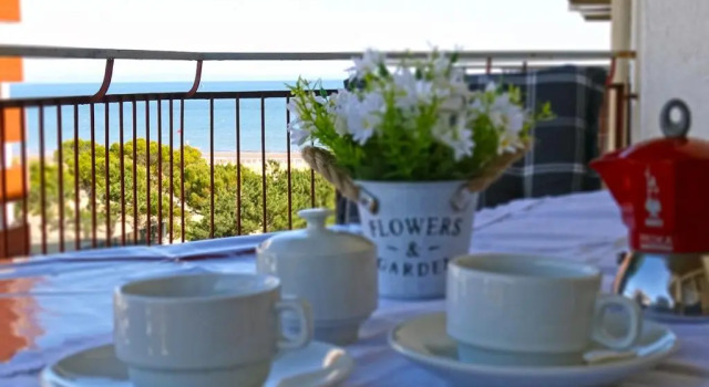 Апартаменты Nuovo fronte spiaggia, terrazza sul mare e piscina