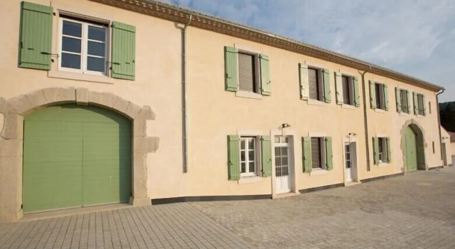 Chambre d´hôtes de Saint-Obre, Book Hotel Hoteller i Corbières med parkering, Parkering