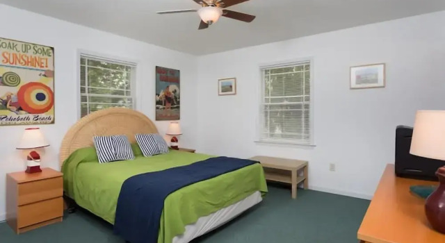 Country Club Drive 406, Забронировать Дом для отпуска Коттеджи Рехобот-Бич, рядом с Rehoboth Railroad Station, Коттедж