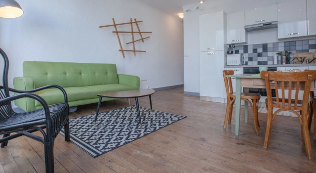 1189 Typical Apartment Halles de Bayonne, Забронировать Апартаменты/квартира Байонна French Basque Country, рядом с Университет По-э-де-Пе-де-л'Адур