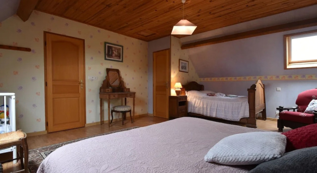 Cozy Holiday Home in Gourbesville France with Fireplace, Забронировать Отель  