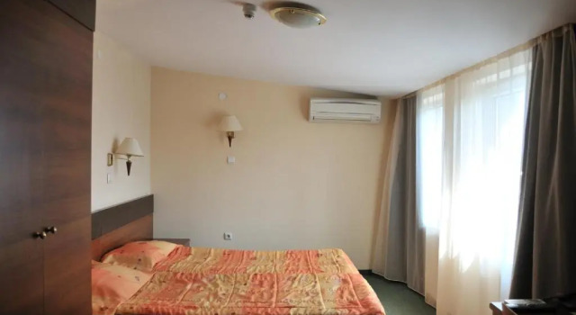 Двухместный номер Economy Plaza Hotel