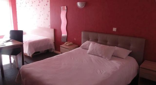 Azur Hotel