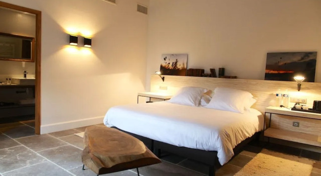 Les Chambres du Prieuré, Rezerwuj Hotel Pézenas Hérault