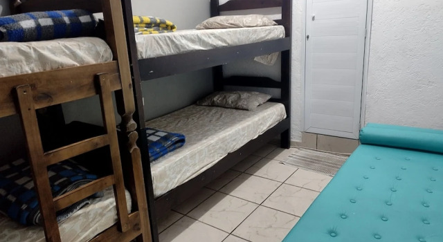 Vitoria Hostel, Забронировать Хостел Гуарульюс штат Сан-Паулу