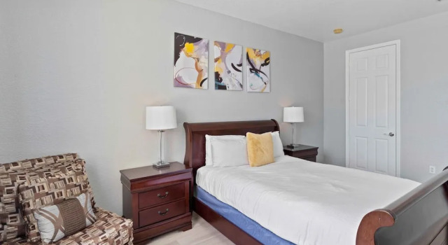 Апартаменты 4804 Cayview Avenue #305