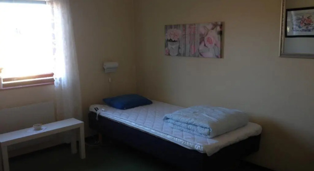 Hässleholmsgårdens Vandrarhem, Book Hostel  