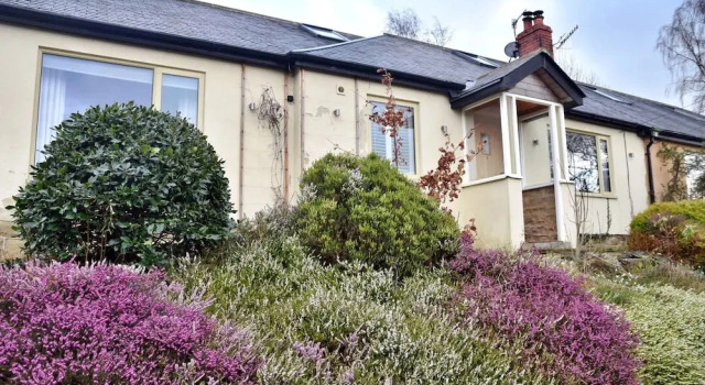 Holiday Home Near Bank Woods Nature Reserve, No Deposit