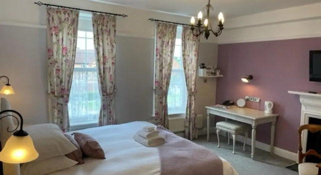 Четырёхместный номер Standard Sherbourne House