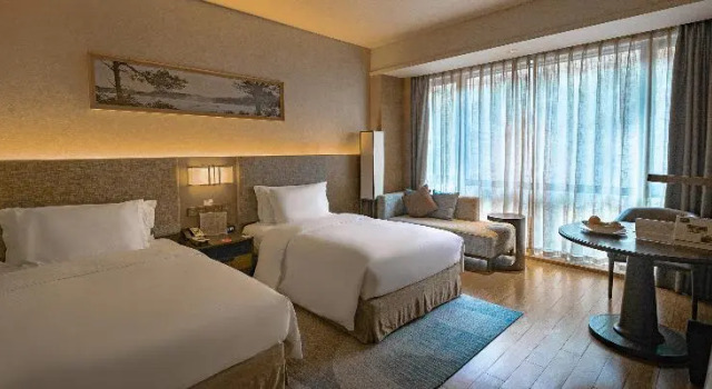 Шестиместный номер Standard Crowne Plaza Hangzhou Thousand Island Lake by IHG