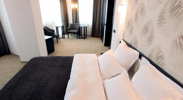 Полулюкс Ambiance Hotel