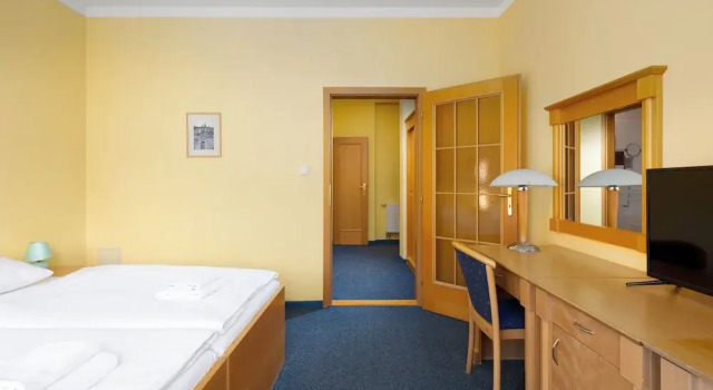 Двухместный номер Standard с видом на город Wellness Hotel Jean De Carro