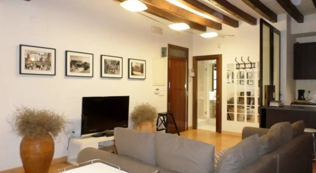 Romantic Alicante, Забронировать Отель Аликанте Памплона, рядом с Alicante Sports Technification Center