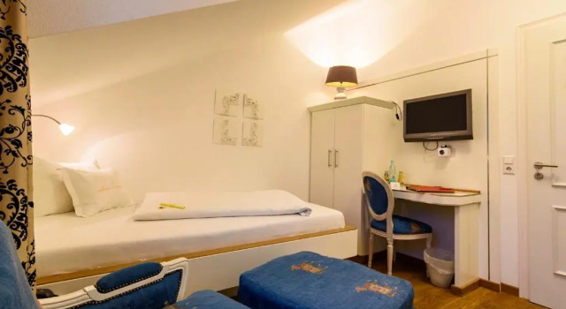 Одноместный номер Classic YachtHotel Helvetia Spa- und Wellnessdomizil