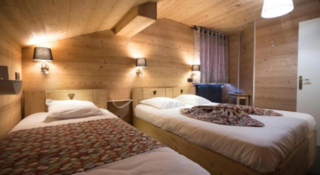 Семейный номер Standard Logis Hôtel Restaurant UFredy