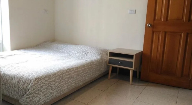 4 plus 57 Backpackers, Rezerwuj Hotel Taitung Chiny