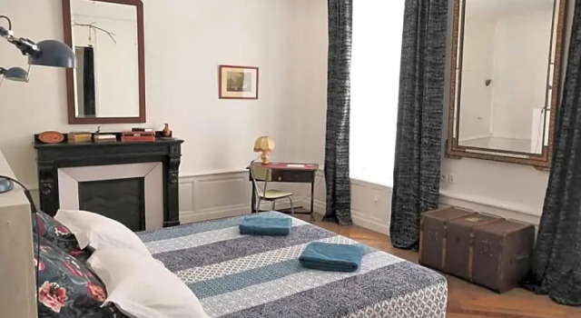 Le 9 de Cour, Chambre Kiwi, Réserver Hôtel Hôtels à Carcassonne avec parking, Parking