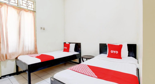 Standaard Tweepersoonskamer OYO 93048 Hotel Puri Mandiri