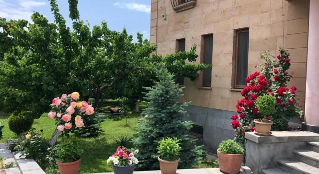 Villa Villa in Nork
