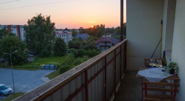 Апартаменты Sunny & Cozy Apartment with balcony in Valmiera