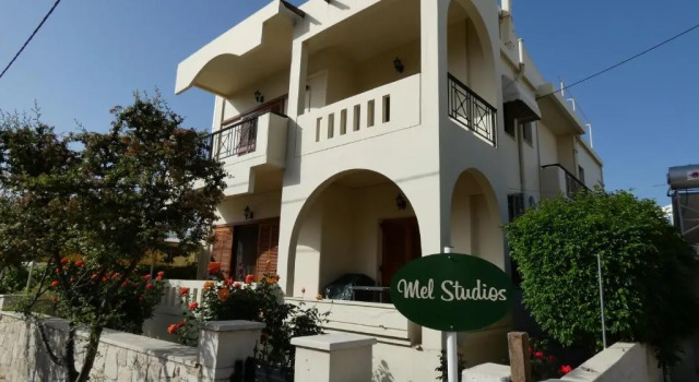 Mel Studio 1 (kalamaki)