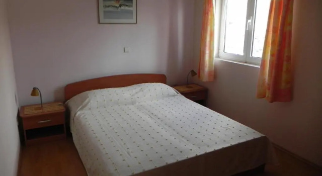 Apartments Trogrlić, Забронировать Апартаменты/квартира Отели Хвара с парковкой, рядом с Church of the Holy Spirit Hvar, Парковка